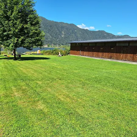 In Ossiach Apartman *